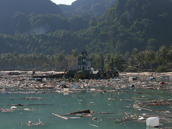 Tsunami Thailand Phi Phi Island 2004